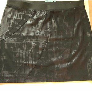 NWOT Black Shiny Vera Wang Mini Skirt